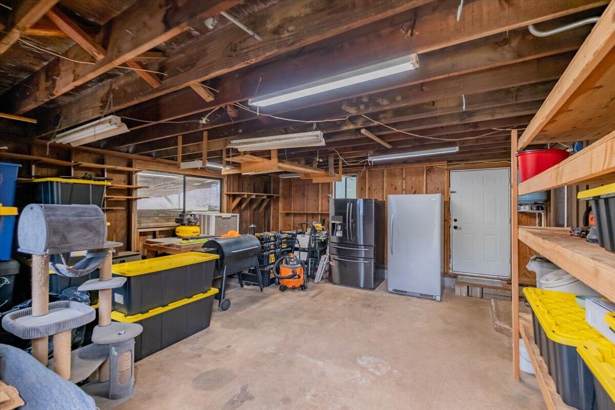 40875 Peoples Drive Lebanon, OR 97355 - Photo 43 of 48 43
