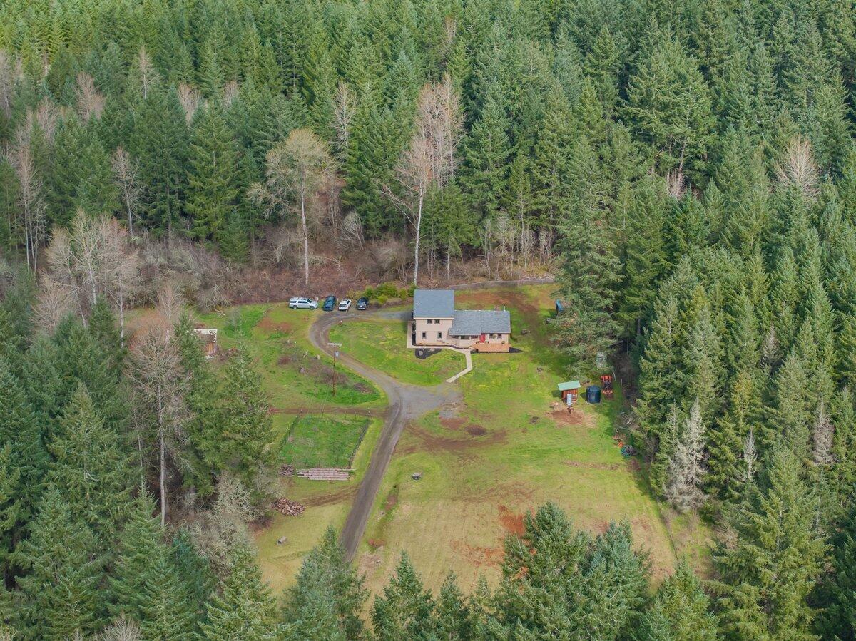 40875 Peoples Drive Lebanon, OR 97355 - Photo 5 of 48 5