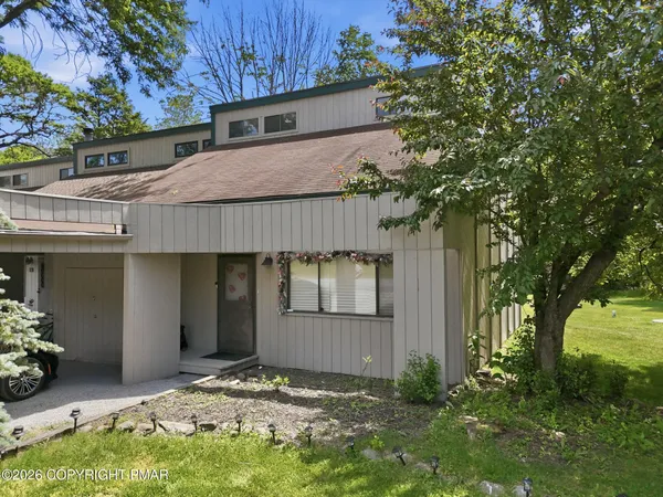 $233,000 | 217 Evergreen Court, Tannersville, PA 18372