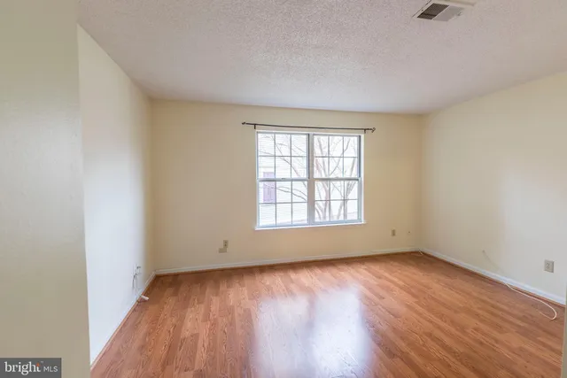 $2,420 | 12103 Green Ledge Court, Unit 202, Fairfax, VA 22033