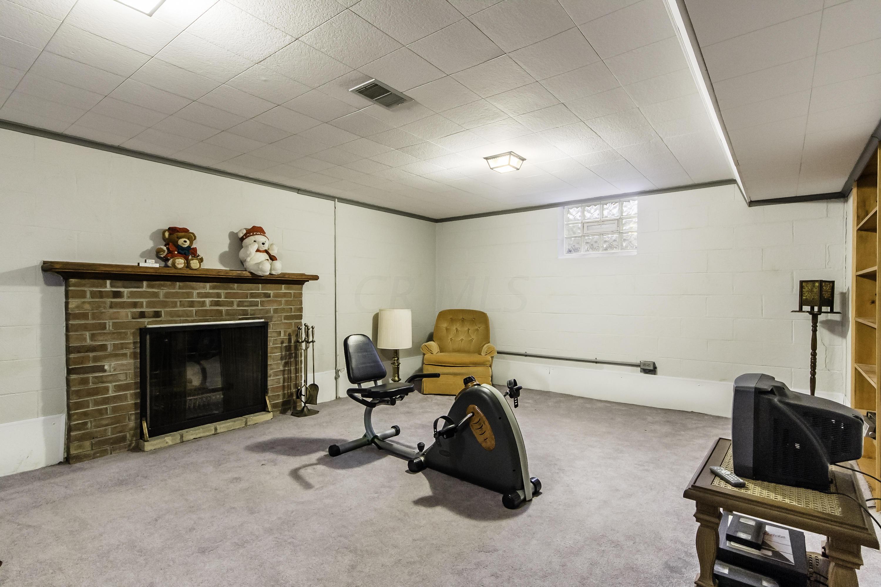 2767 Chester Road Upper Arlington, OH 43221 - Photo 18 of 24 Gallery Image 18