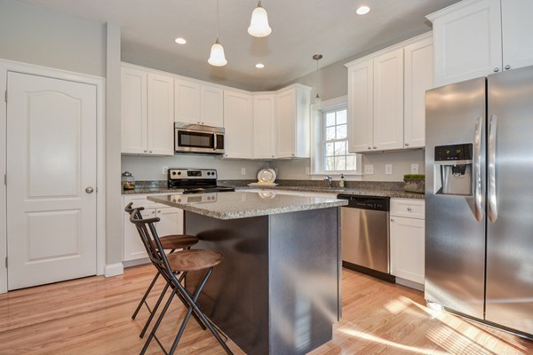 28 Partridge Hill Road Sutton, MA 01590 - Photo 4 of 29