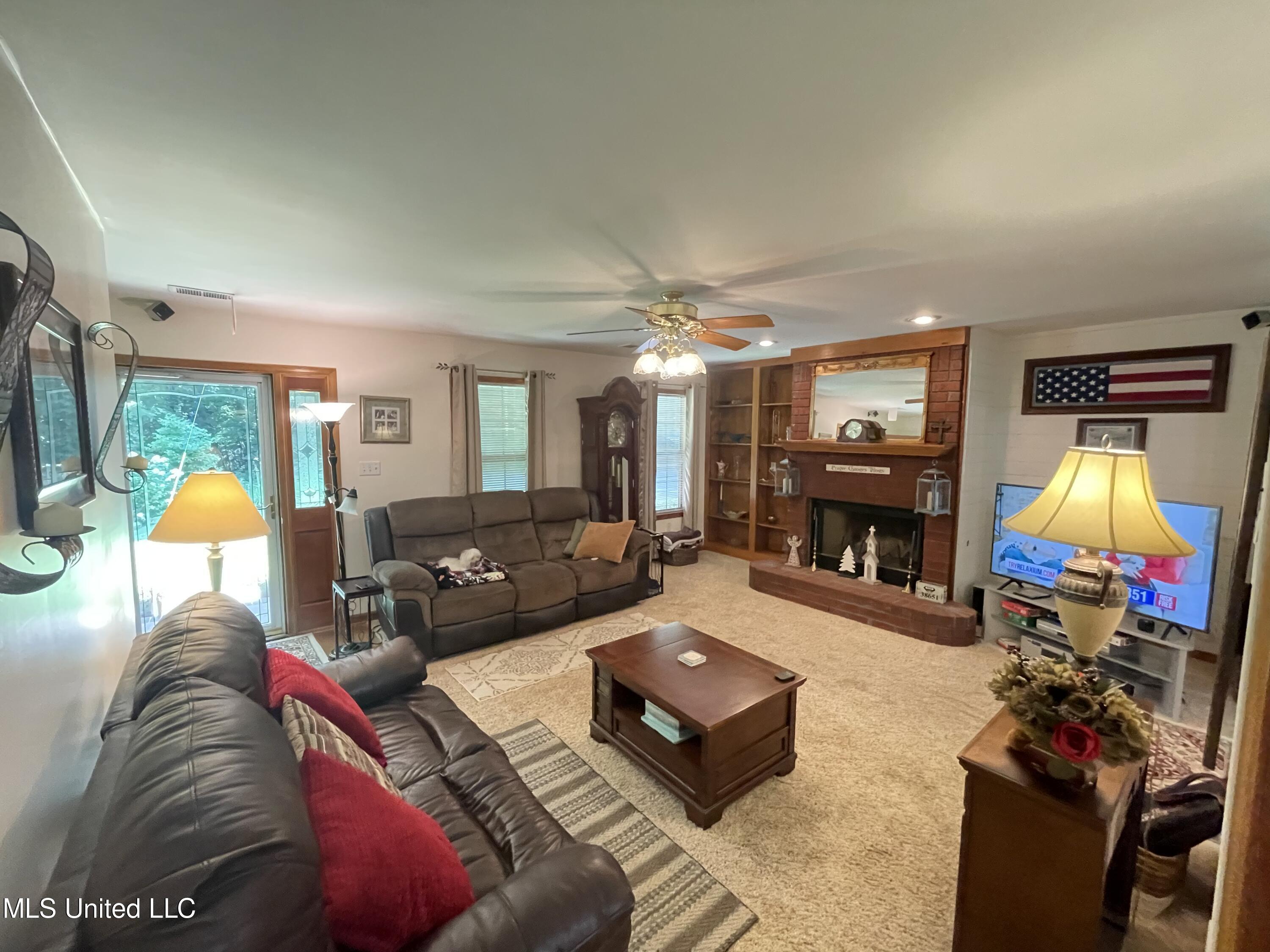 3505 Nesbit Road Nesbit, MS 38651 - Photo 8 of 52 0314EB6F-8181-4365-8525-0831A9B1DFA4