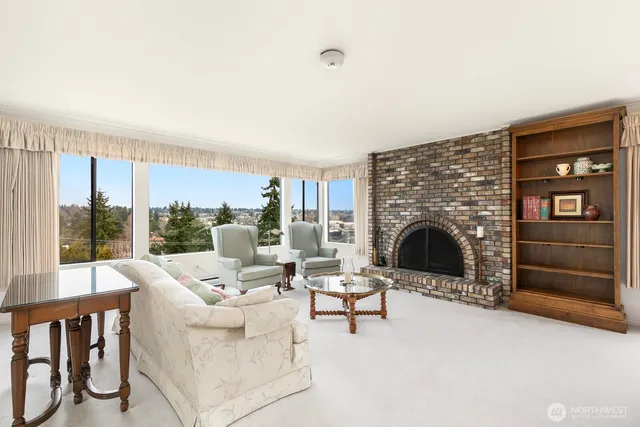 $935,000 | 3113 West Harley Street, Unit 3115, Seattle, WA 98199