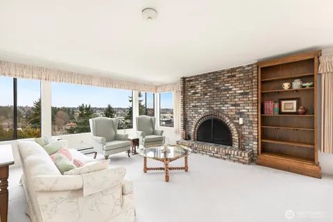 $935,000 | 3113 West Harley Street, Unit 3115, Seattle, WA 98199