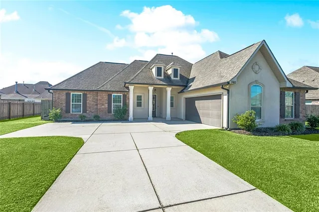 $369,000 | 740 English Oak Drive, Madisonville, LA 70447
