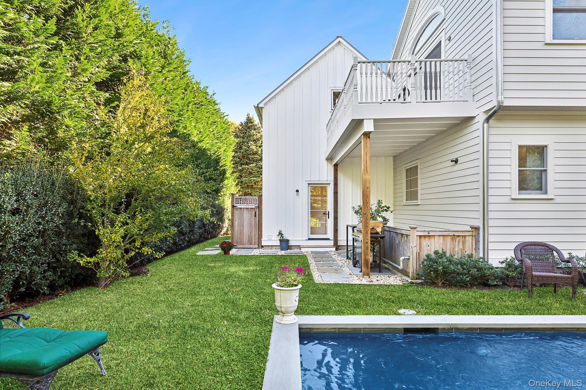 21 Cove Road Sag Harbor, NY 11963 - Photo 33 of 37