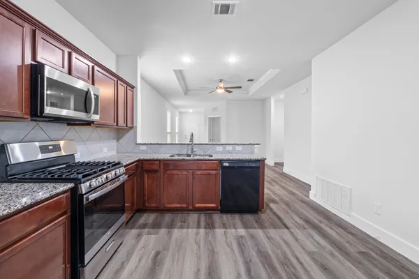 $2,100 | 175 Eves Necklace Dr., Buda, TX 78610