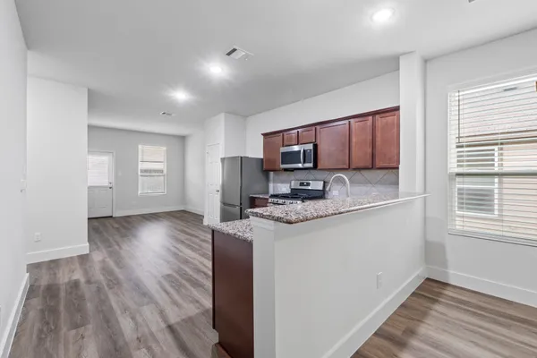 $2,100 | 175 Eves Necklace Dr., Buda, TX 78610