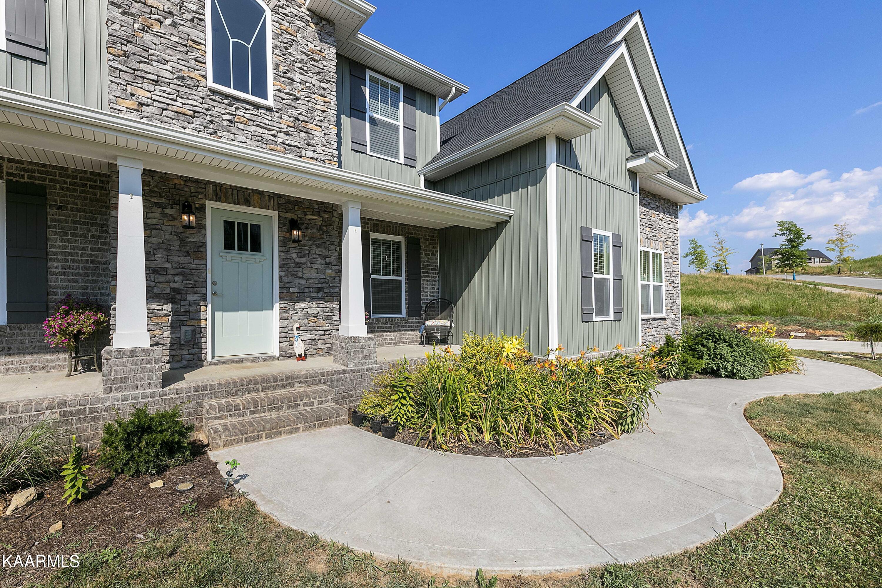 106 Hillberry Road Oak Ridge, TN 37830 - Photo 5 of 34 Craftsman Style Exterior