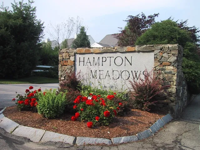 $825,000 | 100 Hampton Meadows, Hampton, NH 03842