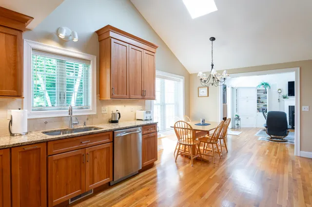 $850,000 | 100 Hampton Meadows, Hampton, NH 03842