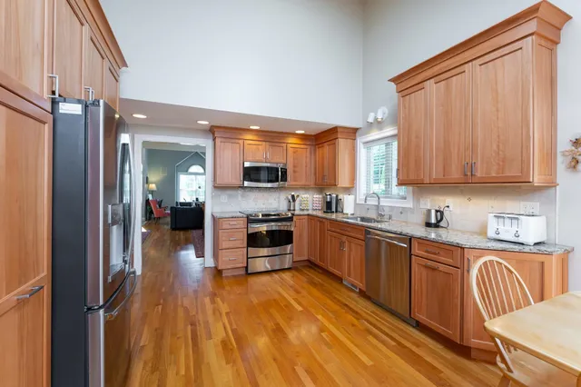 $850,000 | 100 Hampton Meadows, Hampton, NH 03842