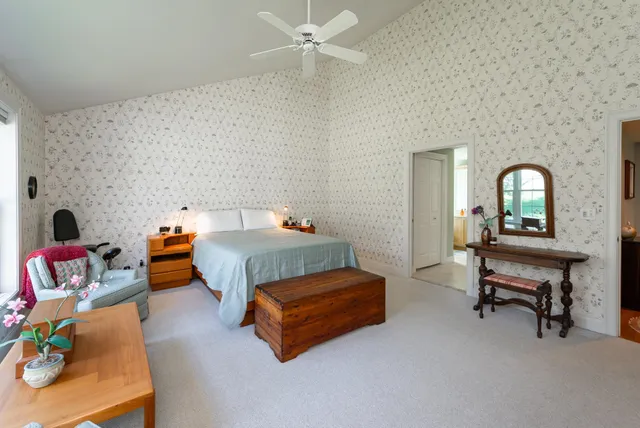 $850,000 | 100 Hampton Meadows, Hampton, NH 03842