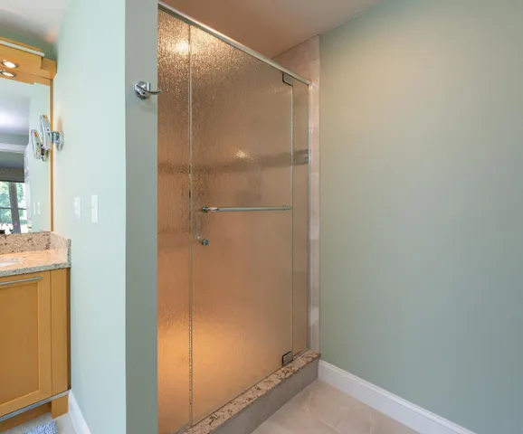 $850,000 | 100 Hampton Meadows, Hampton, NH 03842