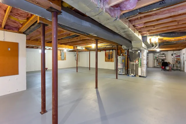 $850,000 | 100 Hampton Meadows, Hampton, NH 03842