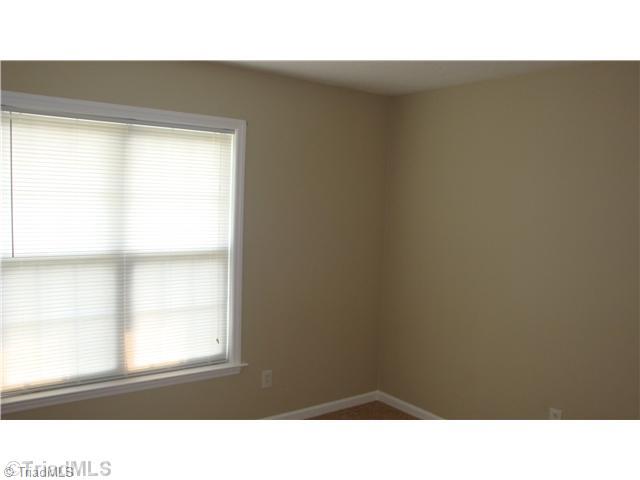 5080 Windsbury Ridge Road Clemmons, NC 27012 - Photo 8 of 16 2nd Bedroom.