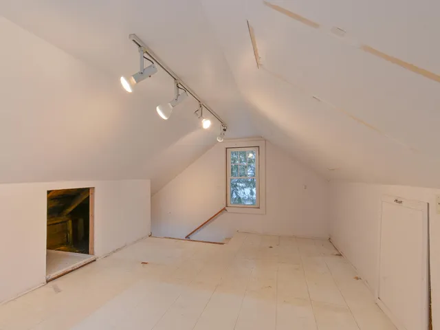 $490,000 | 292 Main Street, Southwest Harbor, ME 04679