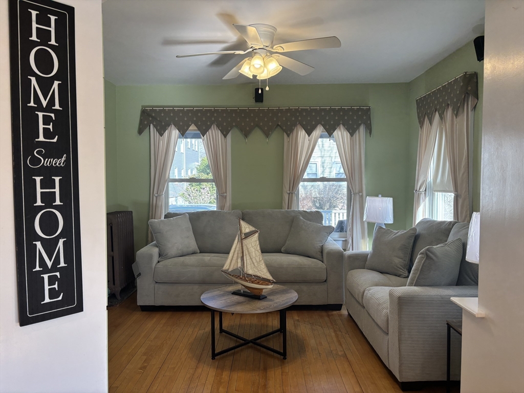 32 Green Street Fairhaven, MA 02719 - Photo 4 of 37