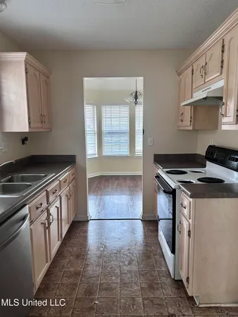 $218,000 | 1366 Carriage View Lane, Southaven, MS 38671