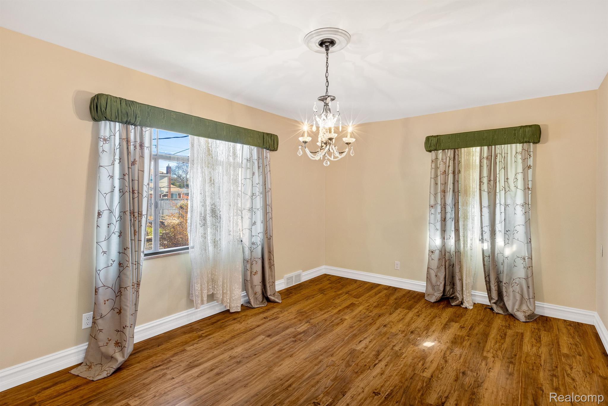 30100 Hoover Road Warren, MI 48093 - Photo 14 of 31 Gallery Image 14