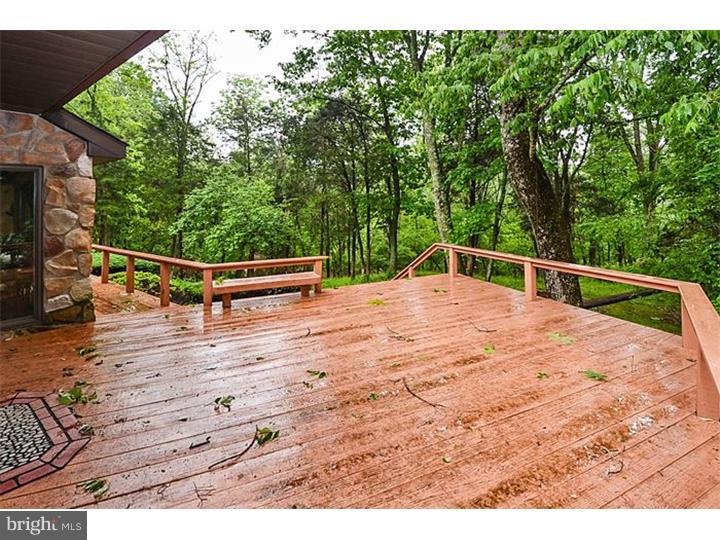 658 Store Road Harleysville, PA 19438 - Photo 21 of 25 Deck