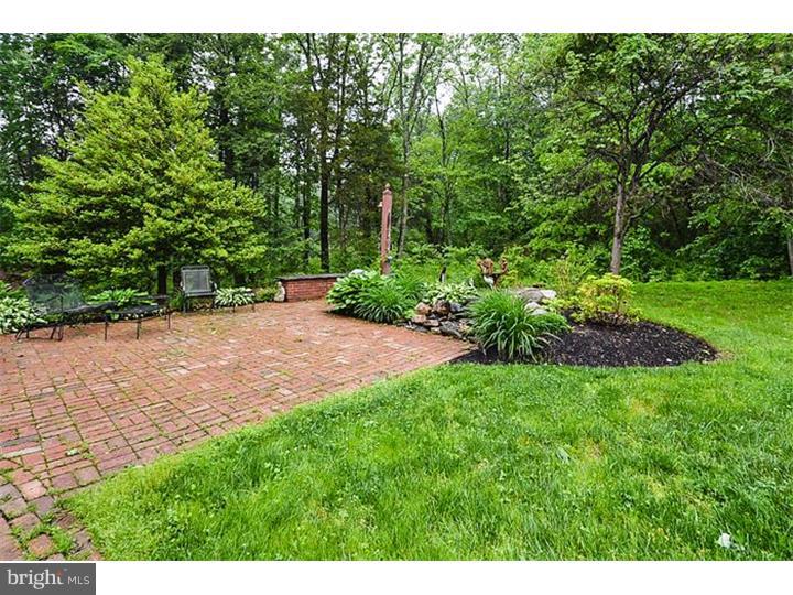 658 Store Road Harleysville, PA 19438 - Photo 23 of 25 Patio