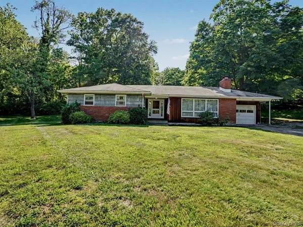 $500,000 | 202 Lake Walton Road, Hopewell Junction, NY 12533