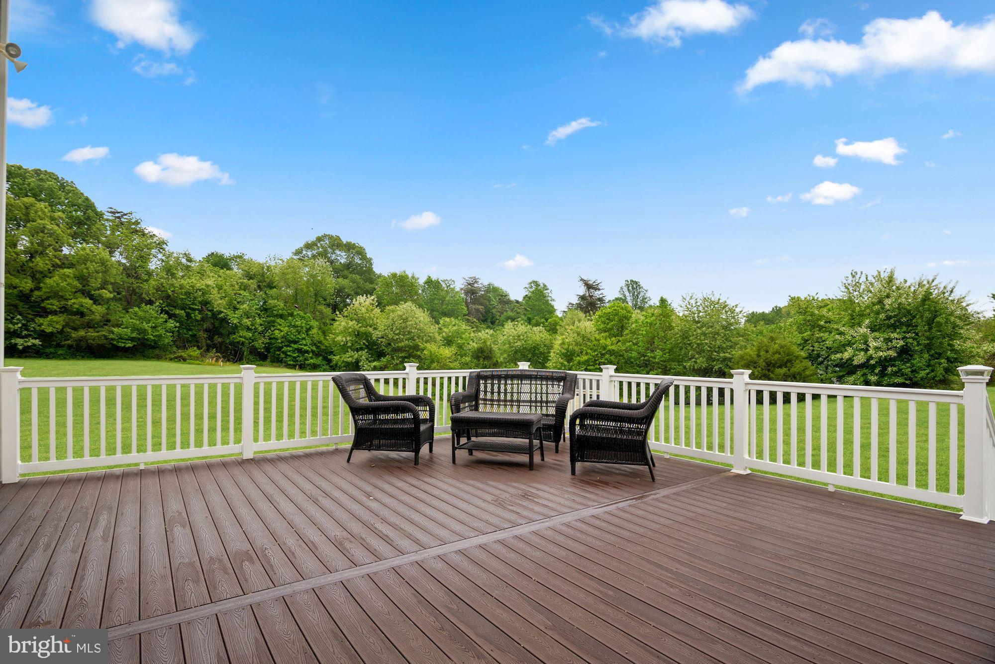 4900 Monnett Road Prince Frederick, MD 20678 - Photo 19 of 42 Deck