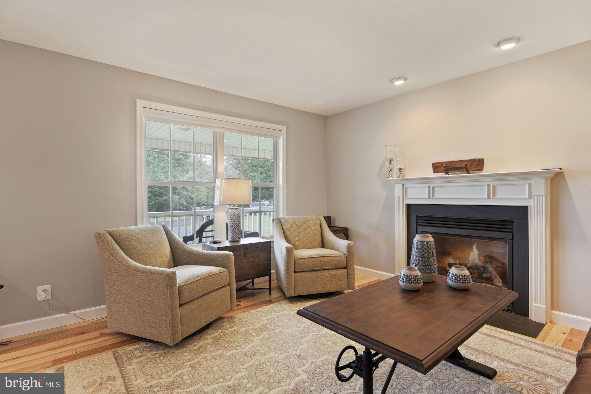 4900 Monnett Road Prince Frederick, MD 20678 - Photo 7 of 42 Living Room