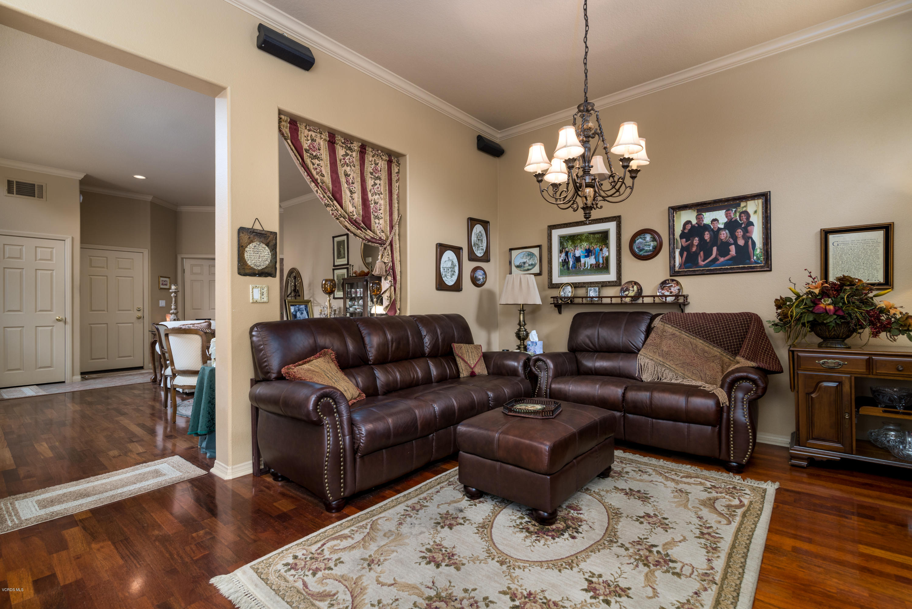 1177 Corte Riviera Camarillo, CA 93010 - Photo 13 of 29 16