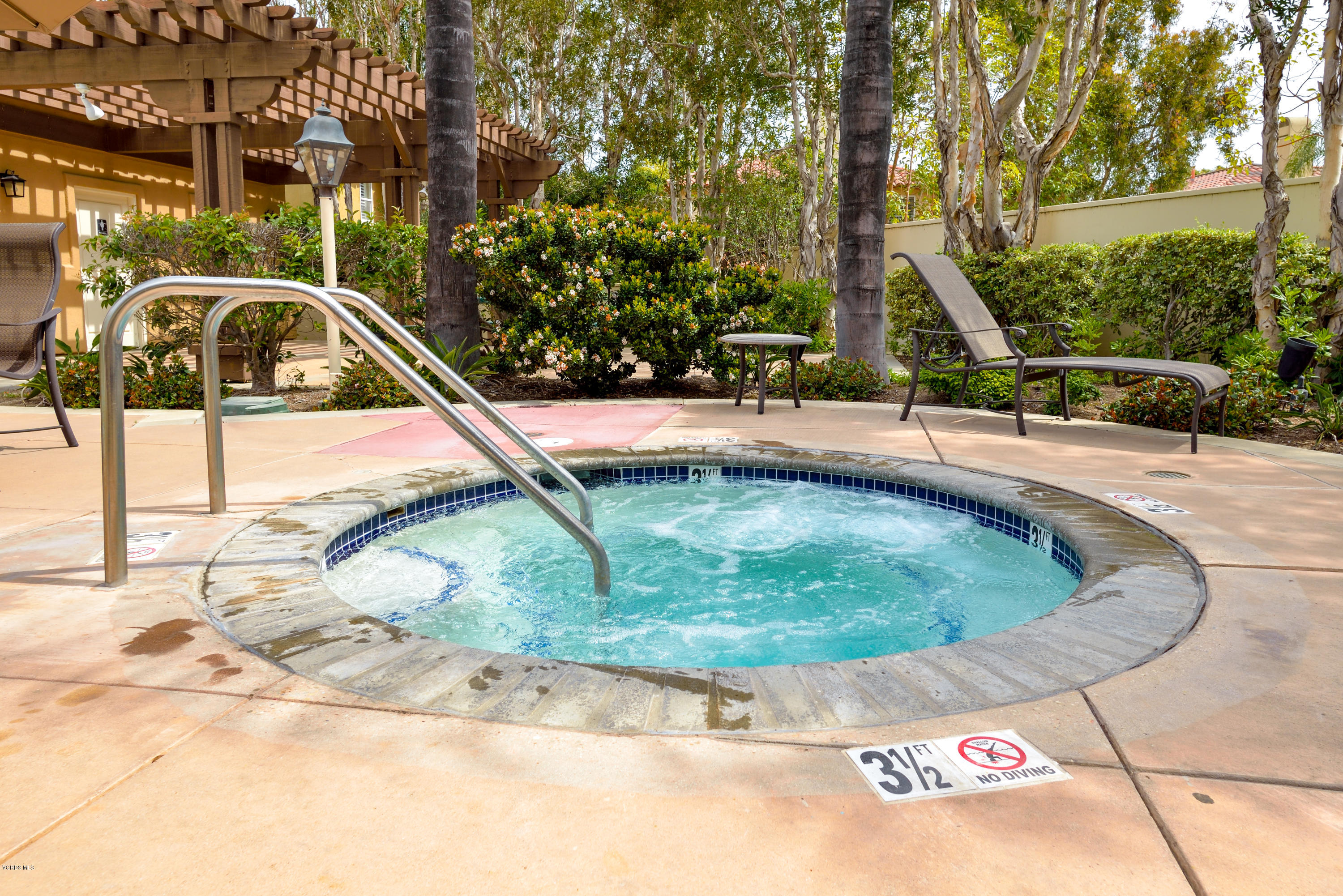 1177 Corte Riviera Camarillo, CA 93010 - Photo 24 of 29 03