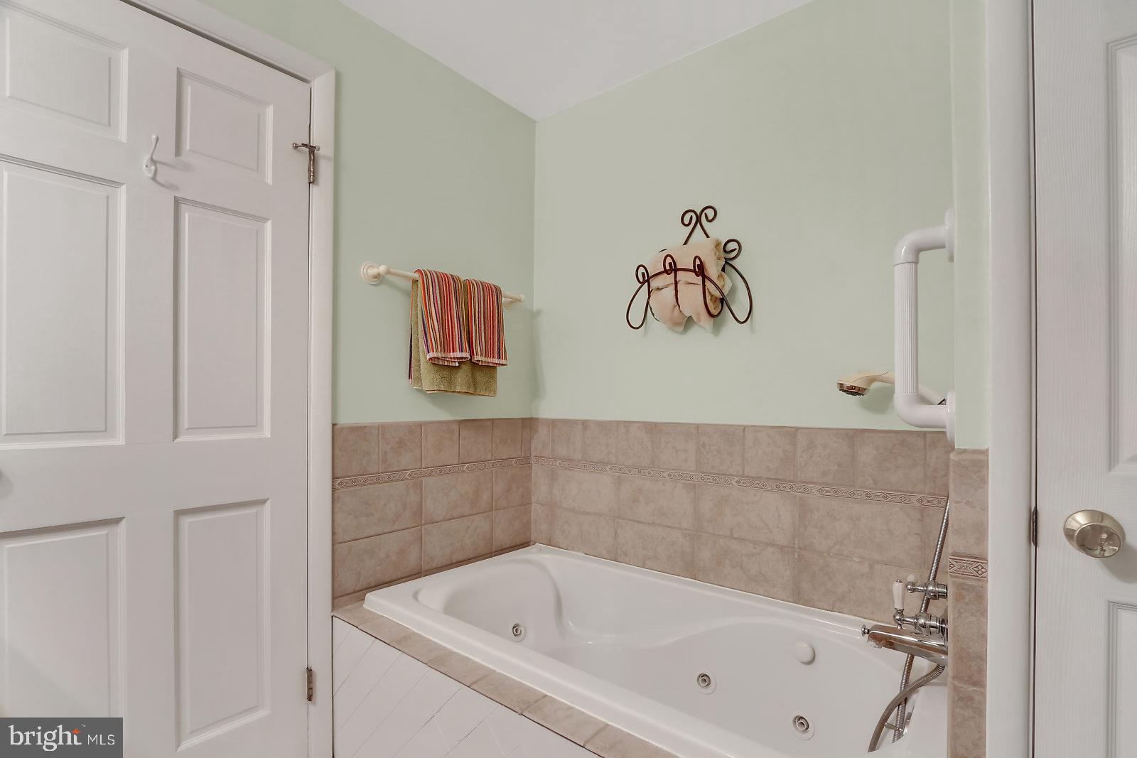 128 Nicholas Road Lancaster, PA 17603 - Photo 15 of 28