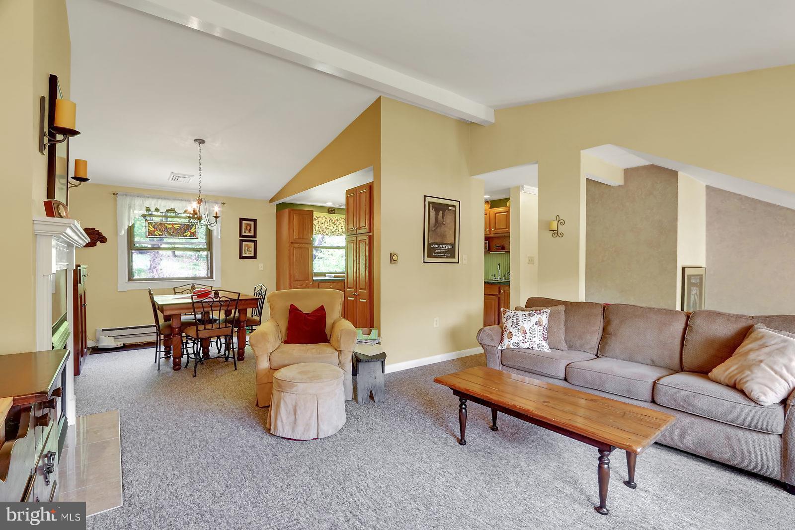 128 Nicholas Road Lancaster, PA 17603 - Photo 3 of 28