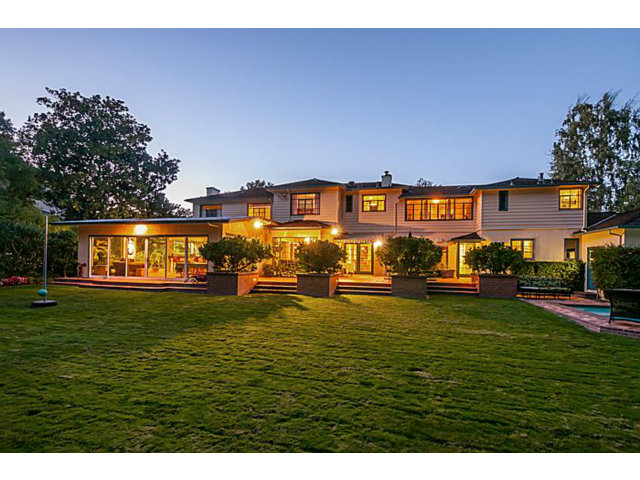 259 Bridge Road Hillsborough, CA 94010 - Photo 23 of 23 a backyard of a house with table and chairs
