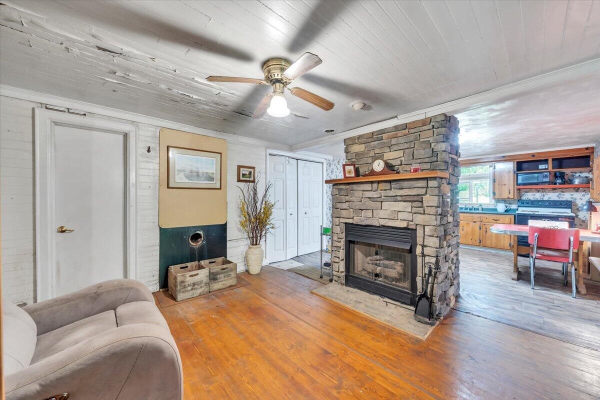 6624 Franklin Road Boones Mill, VA 24065 - Photo 10 of 57 10-MIB04735