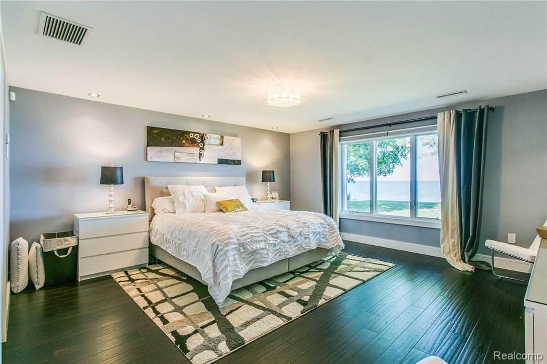 5020 Lakeshore Road Fort Gratiot, MI 48059 - Photo 22 of 47 5020 Lakeshore Interior-9.JPG