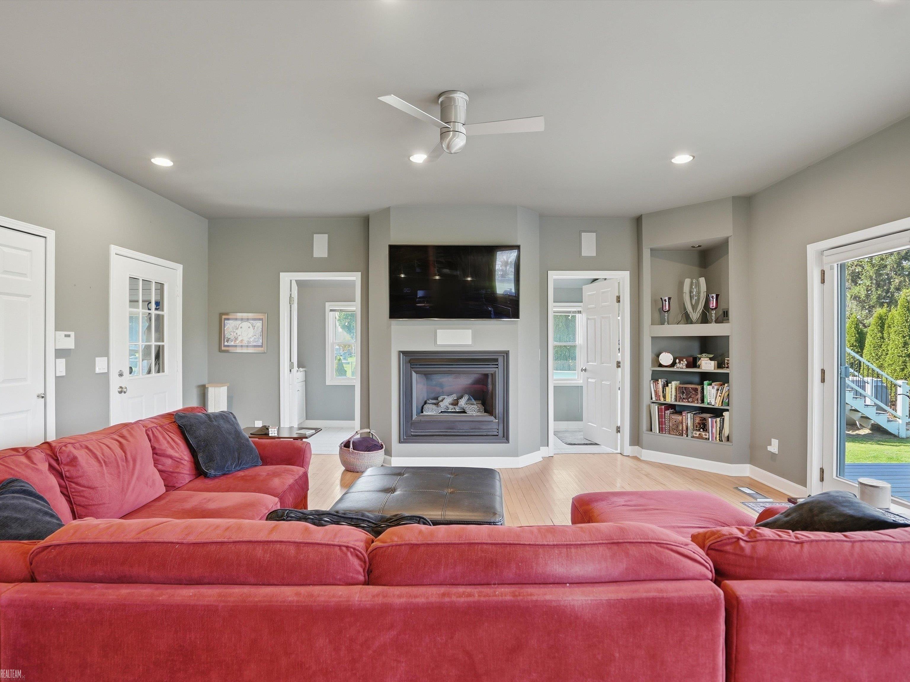 59441 Romeo Plank Road Ray, MI 48096 - Photo 21 of 49