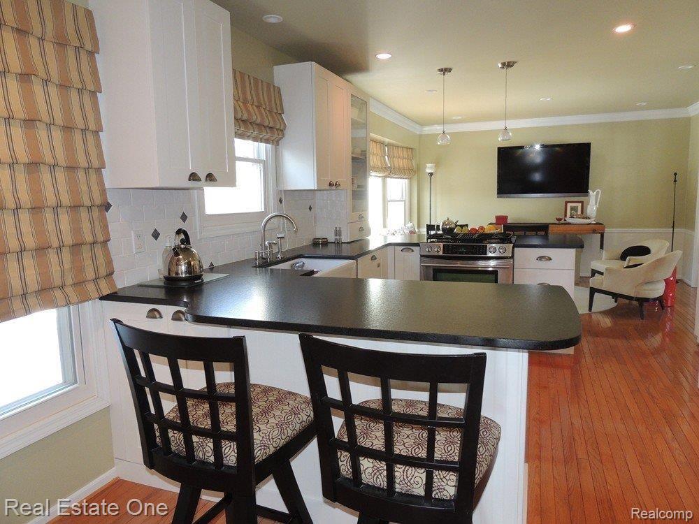 5188 Aintree Road Rochester, MI 48306 - Photo 11 of 25 Another Kitchen View