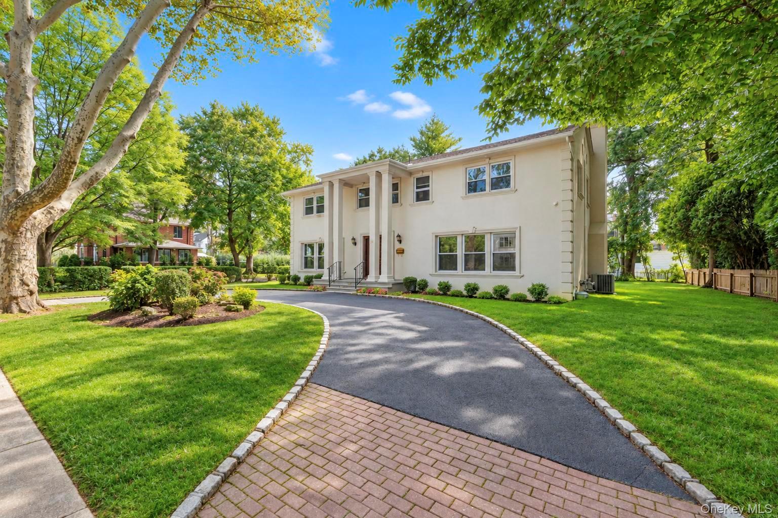 12 Arleigh Road Great Neck, NY 11021 - Photo 2 of 35 circular Driveway