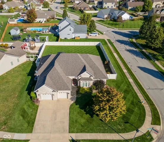 $535,000 | 2812 Sunflower Court, Columbus, IN 47201