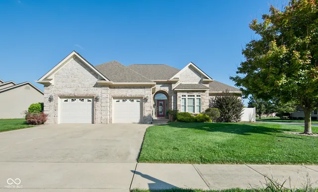 $535,000 | 2812 Sunflower Court, Columbus, IN 47201