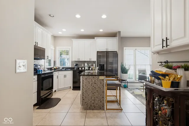 $535,000 | 2812 Sunflower Court, Columbus, IN 47201