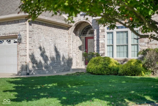 $535,000 | 2812 Sunflower Court, Columbus, IN 47201