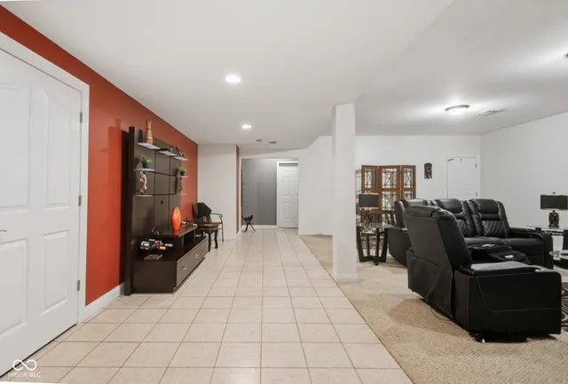 $535,000 | 2812 Sunflower Court, Columbus, IN 47201