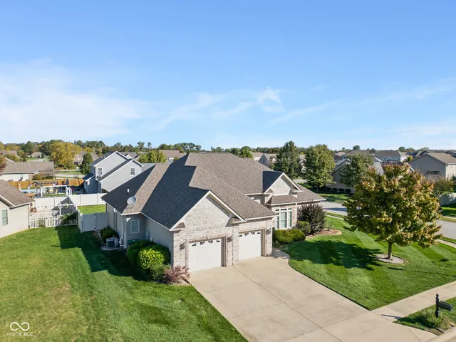 $535,000 | 2812 Sunflower Court, Columbus, IN 47201