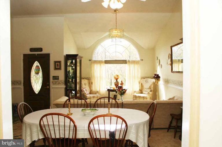 3419 Nottingham Road Westminster, MD 21157 - Photo 8 of 30 Dining Room