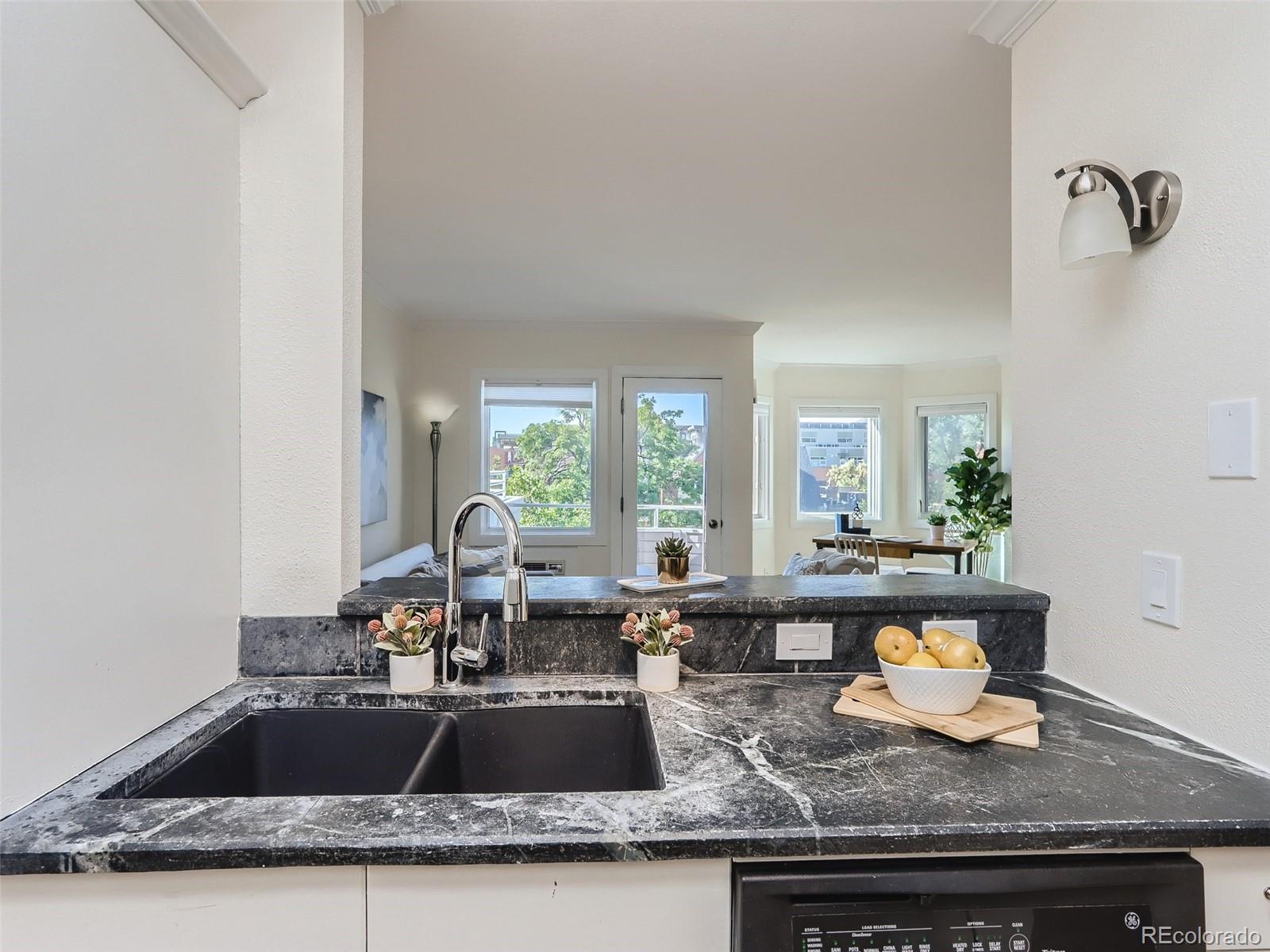 1529 Spruce Street, Unit 10 Boulder, CO 80302 - Photo 11 of 29