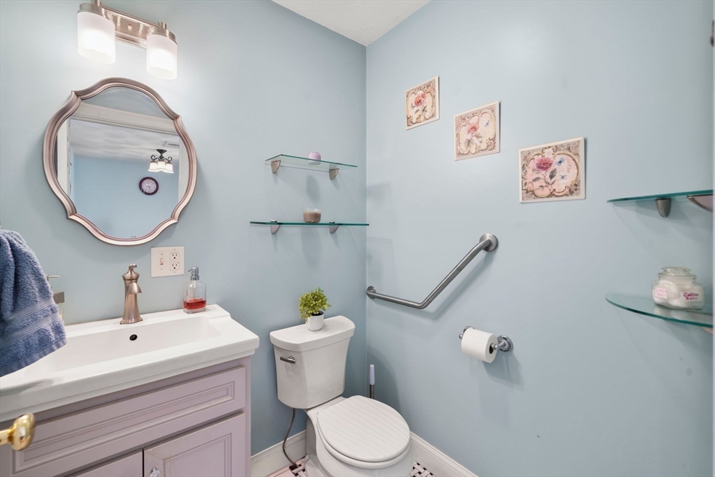 5239 North Main Street, Unit 20 Fall River, MA 02720 - Photo 14 of 31