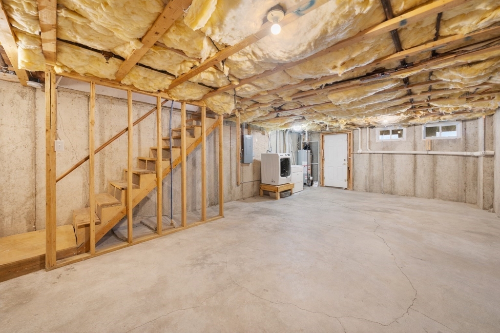 5239 North Main Street, Unit 20 Fall River, MA 02720 - Photo 21 of 31